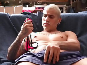 Fudendo o novinho que queria ser minha putinha. - Free