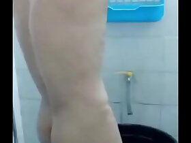 Let's take a shower baby