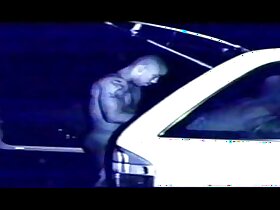 jincandose al negrete en el coche