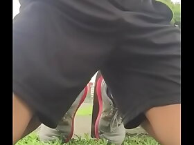 Boy thể thao sục cặc public