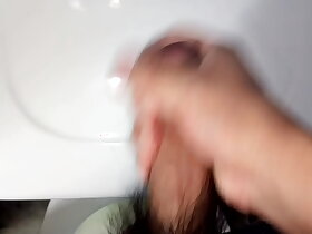 Mastrbandome En el baño